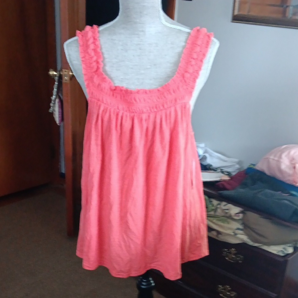 Women's Coral Sleeveless Top